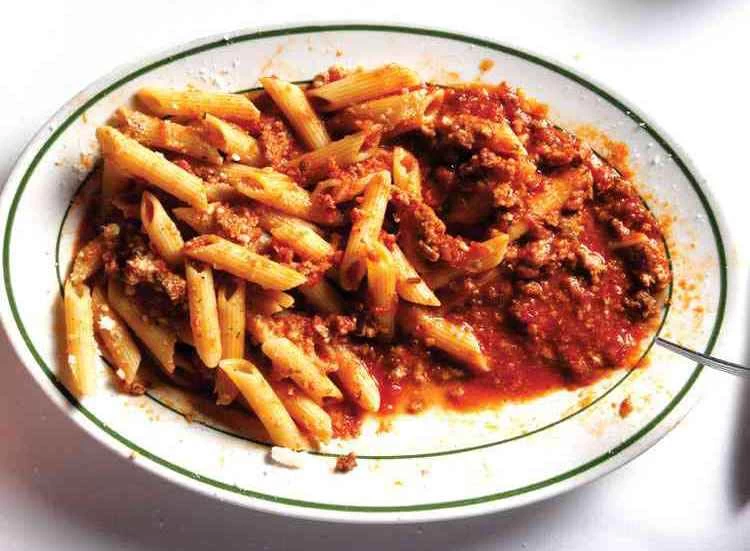 httpswww.saveur.comsitessaveur.comfilesimport2012images2012-127-SAV153-PenneBolognese-750×551.jpg
