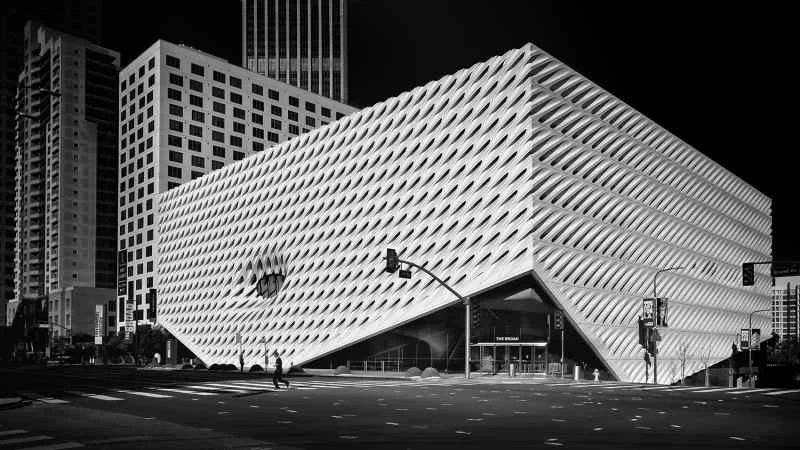 寬闊的建築角落鏡頭