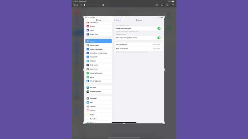 iPad 螢幕顯示如何在 iPad 上截圖。