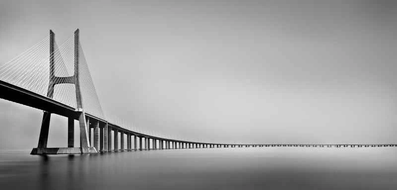 瓦斯科·達·伽馬橋