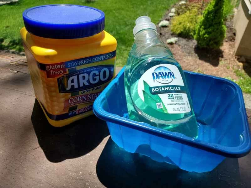 黎明牌洗潔精與Argo牌玉米澱粉