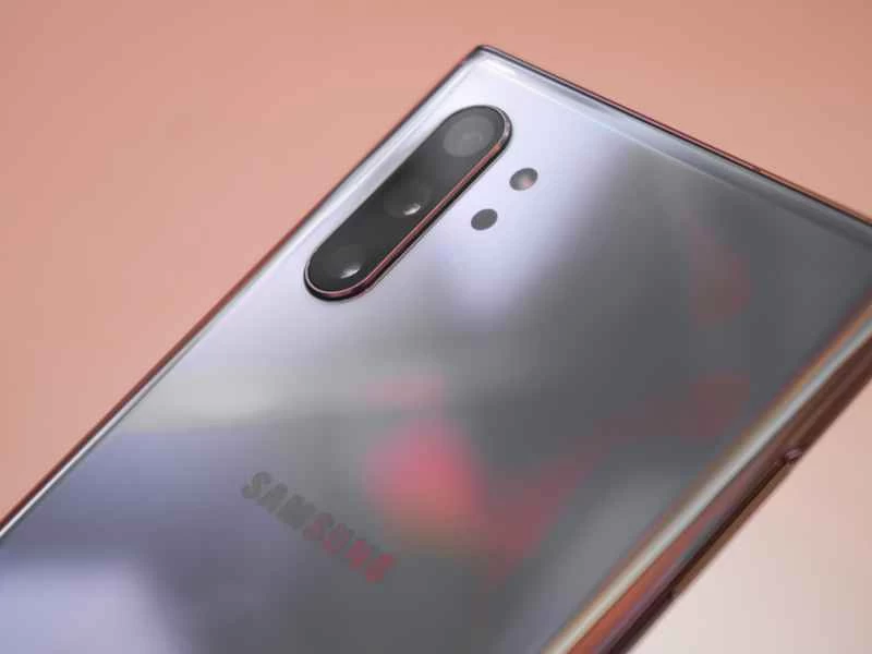 使用三星 DeX 將你的手機變成一台電腦