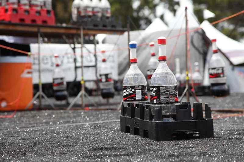 「健怡可樂加曼妥思」的廣告夥伴們十年後依然活躍